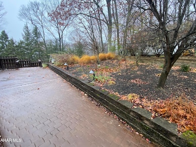 1016 S Carlisle Ln, Altoona, PA 16602 - photo 5