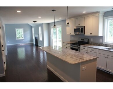 500 Colburn Ave, Dracut, MA 01826 - photo 7