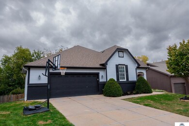 18412 Emile Cir, Elkhorn, NE 68022 - photo 2