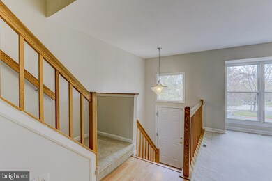 9621 Clocktower Ln, Columbia, MD 21046 - photo 6