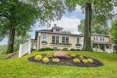 3246 Observatory Ave, Cincinnati, OH 45208 - photo 3