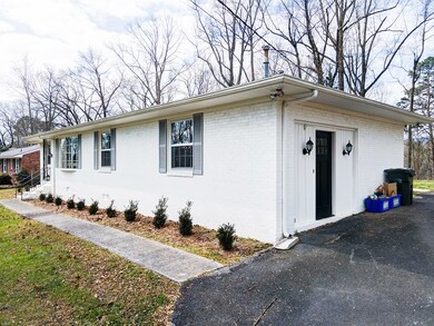 1034 E Lakeshore Dr, Dalton, GA 30720 - photo 2