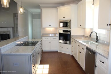 LOT 18WR KITCHEN2