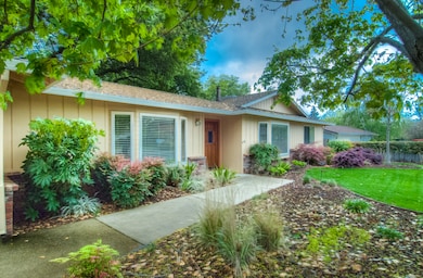 1923 El Verano St, Redding, CA 96002 - photo 3