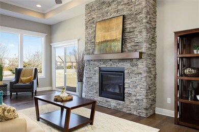 1114 SW Cheshire Dr, Lee's Summit, MO 64083 - photo 5