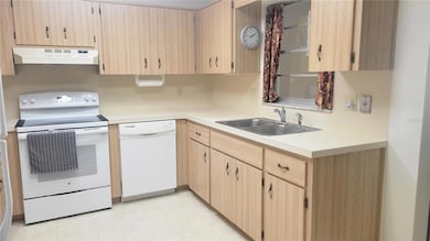 8563 SW 93rd Ln unit F, Ocala, FL 34481 - photo 4