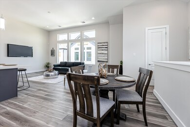 2502 W Tidwell Rd unit D, Houston, TX 77091 - photo 4