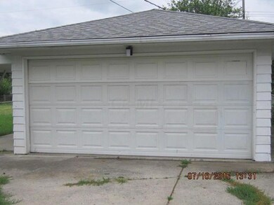 2-Car Garage