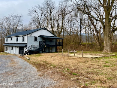 1722 Saxton Rd, Saxton, PA 16678 - photo 3