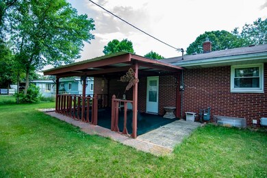 2525 Stark Ave, Elkhart, IN 46517 - photo 2