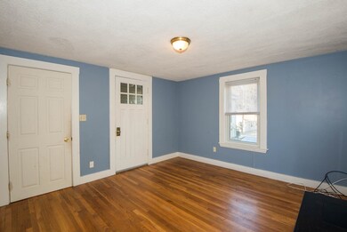22 Hayes Ave, Beverly, MA 01915 - photo 5