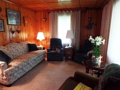 16412 Swickard St, East Liverpool, OH 43920 - photo 2