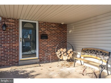 526 Brook Ln, Warminster, PA 18974 - photo 2