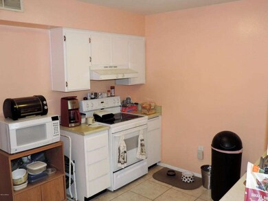 13681 N Newcastle Dr unit 15C, Sun City, AZ 85351 - photo 6