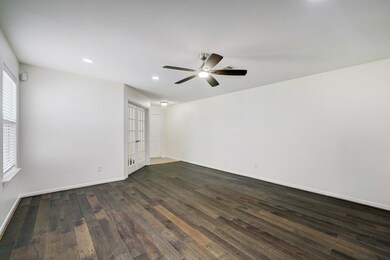 8947 Spurflower Path Ln, Houston, TX 77075 - photo 7