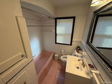 1910 Mcmillan St, Dearborn, MI 48128 - photo 6