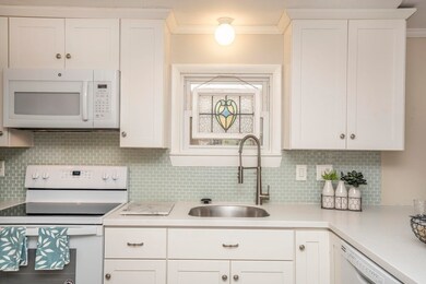 1 Robin Hood Ln unit 145, Attleboro, MA 02703 - photo 3