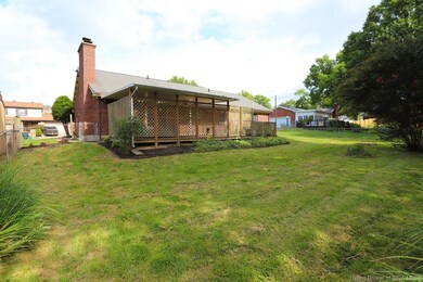 924 Pennwood Dr, New Albany, IN 47150 - photo 2