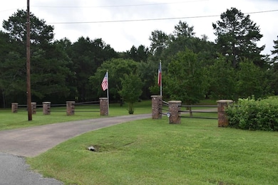 350 An County Road 3582, Palestine, TX 75803 - photo 2