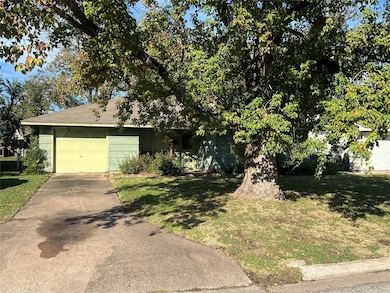 6410 Thornwall St, Houston, TX 77092 - photo 2