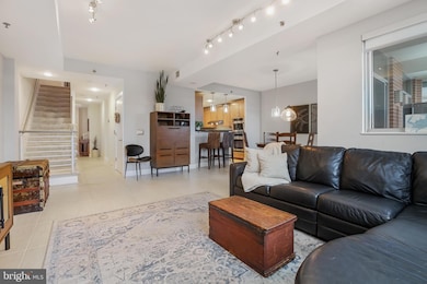 1400 Lancaster St unit 303, Baltimore, MD 21231 - photo 3