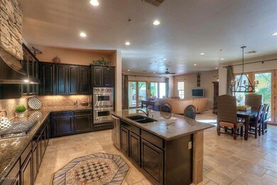 Gourmet kitchen