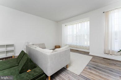 42795 Shaler St, Chantilly, VA 20152 - photo 3