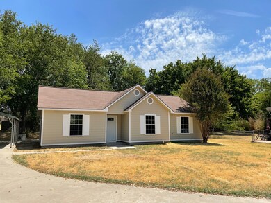 135 Pearce Dr, Pottsboro, TX 75076 - photo 2