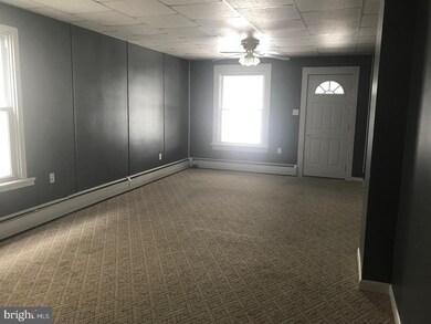 1313 W Independence St, Coal Township, PA 17866 - photo 3