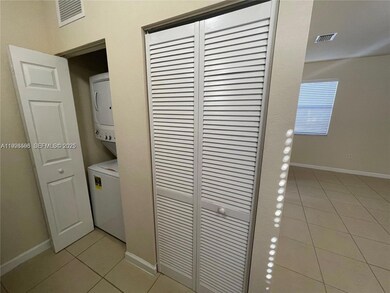 17127 SW 96th St unit Studio, Miami, FL 33196 - photo 4