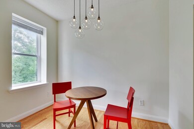 2630 Adams Mill Rd NW unit 307, Washington, DC 20009 - photo 6