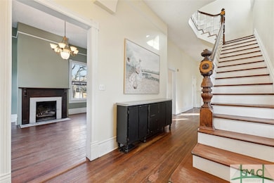 201 W 37th St, Savannah, GA 31401 - photo 3