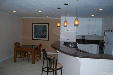 Kitchen and eating/dining area