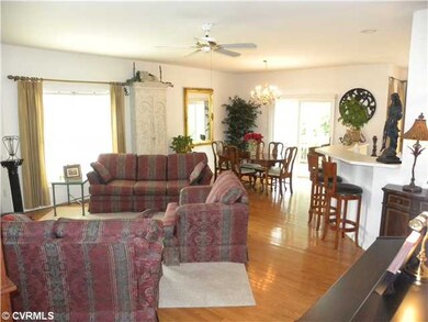 Den/Family/Great Room