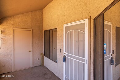 4-web-or-mls-11666 N 28th Dr #295-4