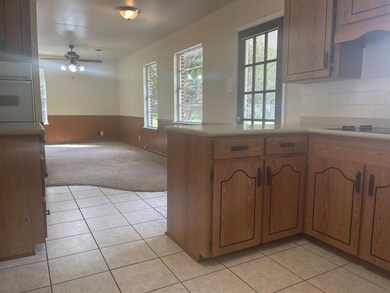 109 Glenhaven Dr, Azle, TX 76020 - photo 3