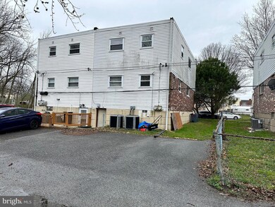 202 Green Ave unit 2, Lansdowne, PA 19050 - photo 3