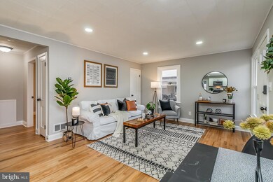 949 Lance Ave, Essex, MD 21221 - photo 7