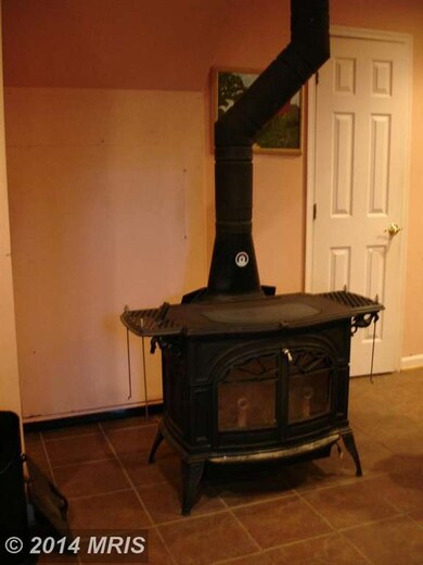 1233 Hoffmaster Rd, Knoxville, MD 21758 - photo 5