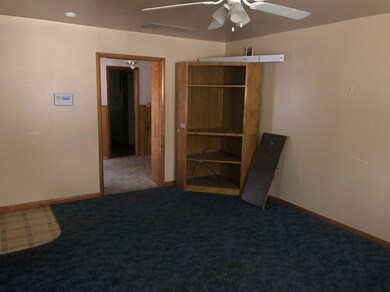 730 S Monroe St, Hugoton, KS 67951 - photo 3