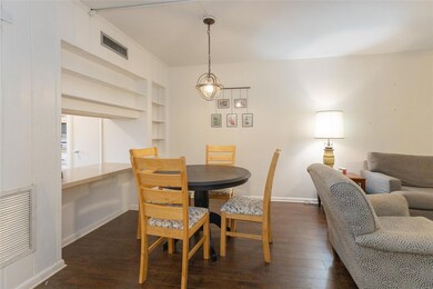 677 Royal Palm Blvd unit 8, Vero Beach, FL 32960 - photo 6