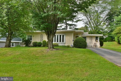 8109 Hull Dr, Glenside, PA 19038 - photo 3