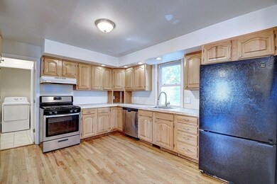 35 Cambridge St, Worcester, MA 01603 - photo 5