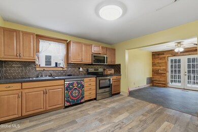 55 Pine St, Granville, NY 12832 - photo 4