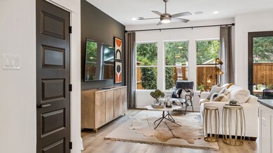 5204 Crim Hill Dr, Houston, TX 77091 - photo 5