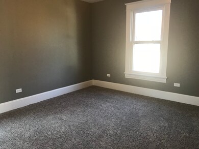 204 N View St, Aurora, IL 60506 - photo 2