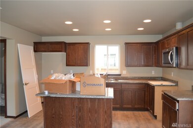 420 S Kansas Loop, East Wenatchee, WA 98802 - photo 2