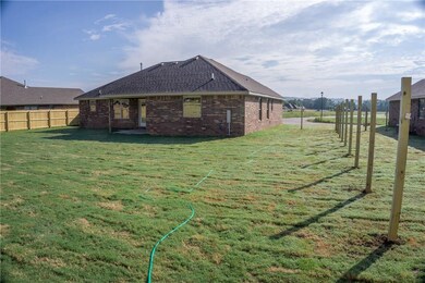 1284 Silver Oak St, Elkins, AR 72727 - photo 7