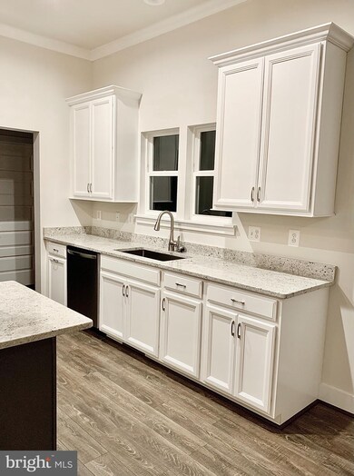 205 Dismondy Dr, Huntingtown, MD 20639 - photo 5