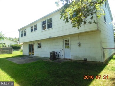 36 Triangle Ln, Willingboro, NJ 08046 - photo 2